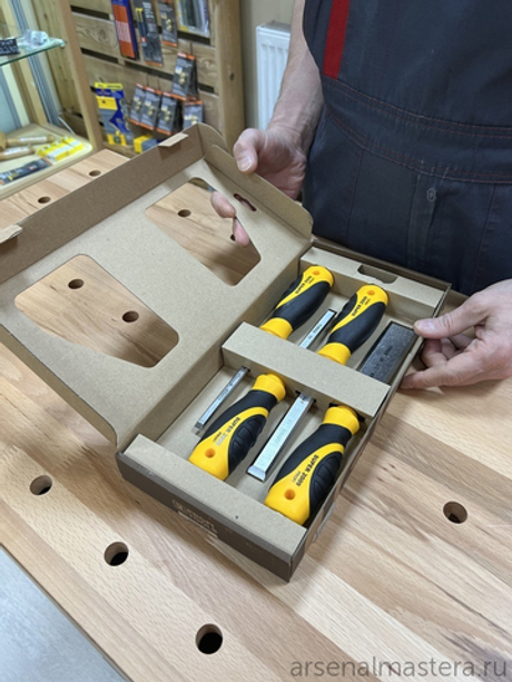 ХИТ! Набор столярных плоских стамесок 4 шт с ручкой Narex SUPER 2009 LINE PROFI 8, 10, 16, 32 мм в картонной коробке 860601