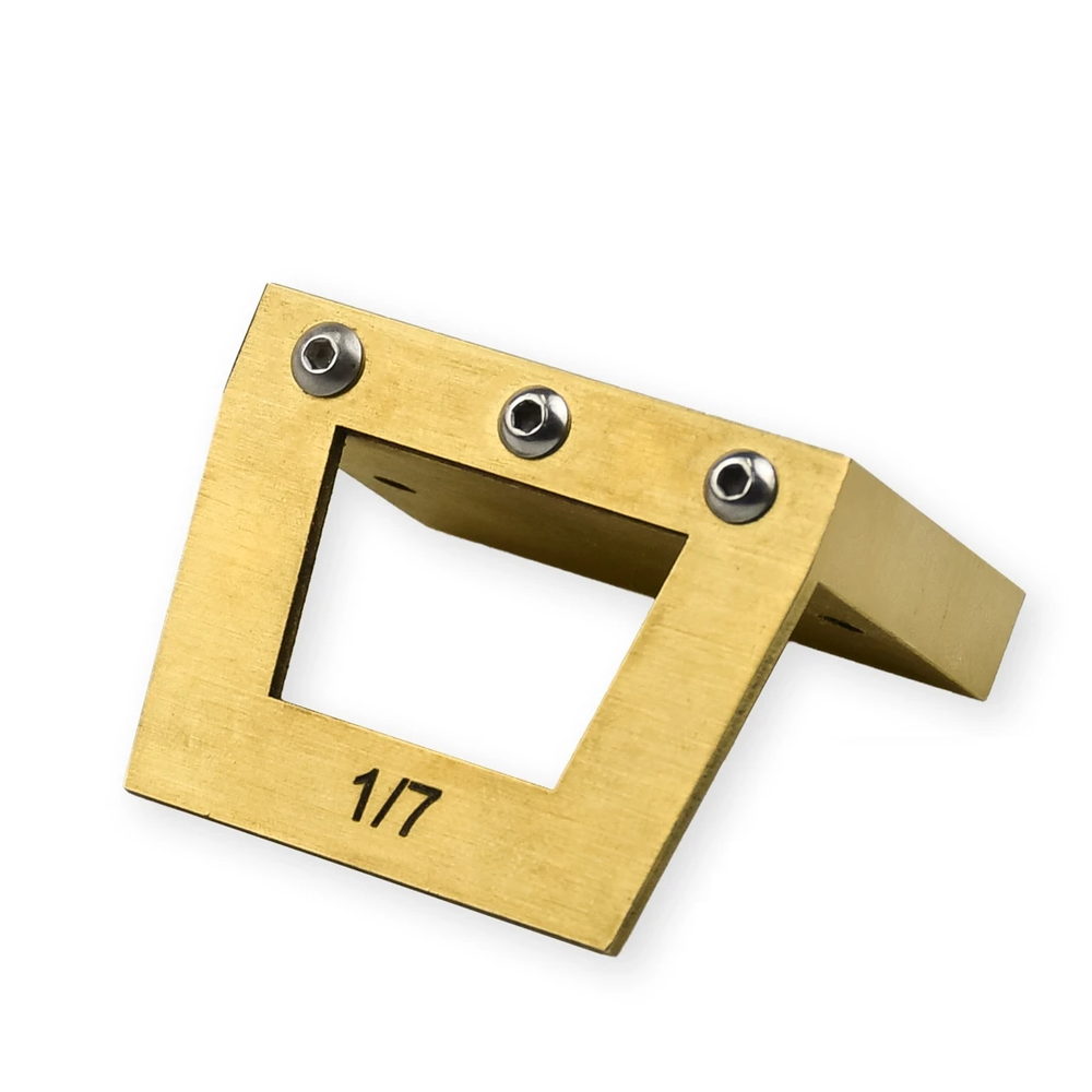 Новинка! Шаблон разметочный для косых шипов ПЕТРОГРАДЪ, модель 2, угол наклона 1:7. Для разметки соединения Ласточкин хвост на мягких и твердых породах древесины М00020159