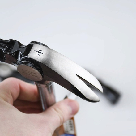 Молоток строительный магнитный 700 г 450 мм боёк D 30 мм с насечкой рукоять металл, гвоздодер Miki Tool М00021221