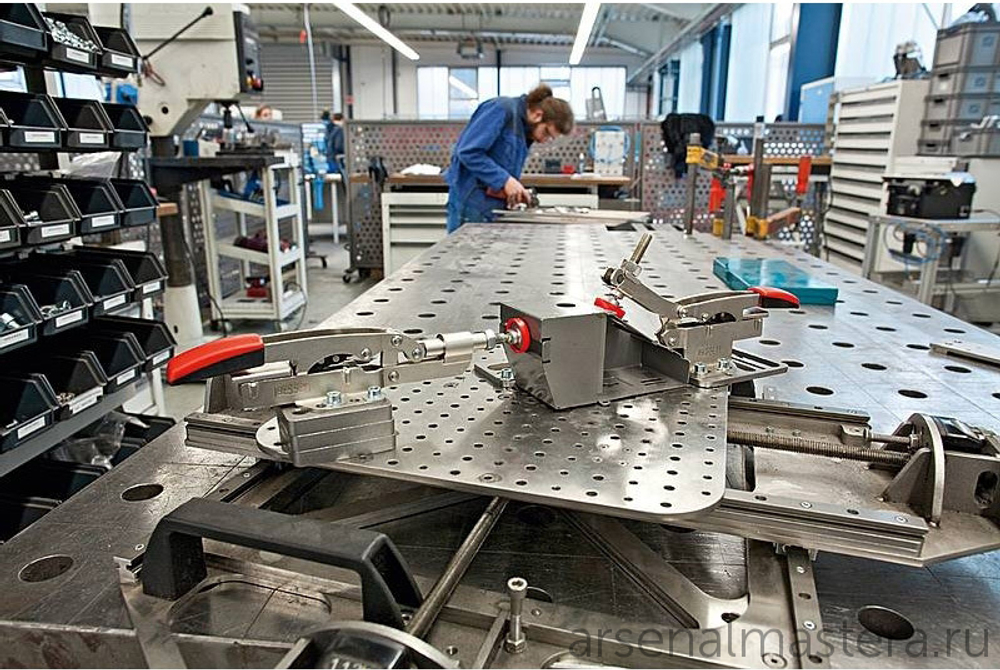 ХИТ! Зажим с выдвигаемым упором на горизонтальном основании BESSEY BE-STC-IHH25
