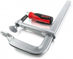 Новинка! Струбцина цельнометаллическая 300/140, 6 кН деревянная ручка BESSEY BE-GZ30