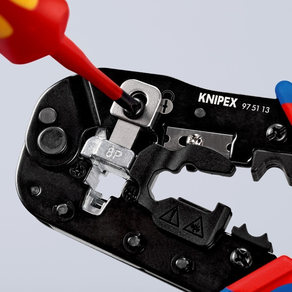 ХИТ! Пресс - клещи для штекеров RJ 45 "3 в 1" 190 мм   гнезд 1, 8-пин 8P8C, резка и зачистка кабеля KNIPEX KN-975113