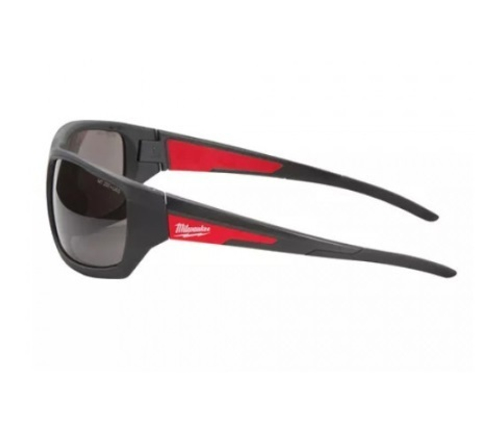 ХИТ! Очки защитные затемненные PERFORMANCE MILWAUKEE 4932471884