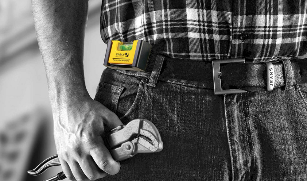 РАСПРОДАЖА! Уровень профессиональный пузырьковый STABILA Pocket Pro Magnetic с чехлом на пояс 17953