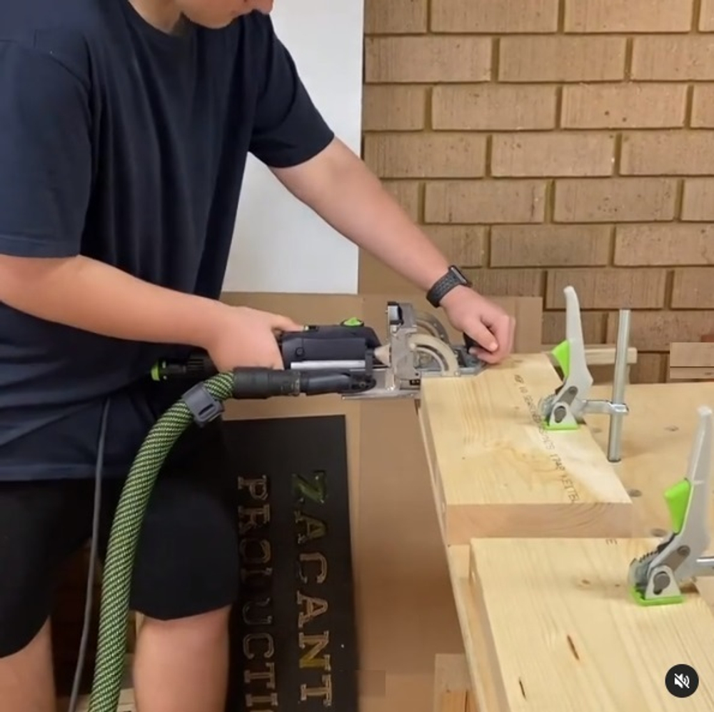 ХИТ! Фрезер дюбельный в комплекте с упорами в систейнере Festool DOMINO DF 500 Q-Set 576420