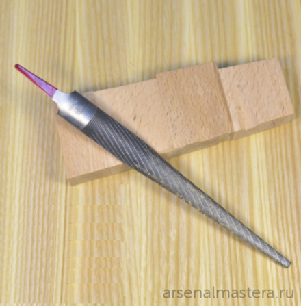 ХИТ! Японский рашпиль Iwasaki красный конусный полукруглый 200 х 20 х 5 мм шаг 1.2 мм Miki Tool MT CP-200G5 М00013887