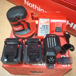 УДОБНЫЙ КОМПЛЕКТ! M18 BOS125-502B Аккумуляторная шлифовальная машина BOS125-0 плюс 2 аккумулятора B5 5.0 Ач и зарядное устройство M12-18 C в сумке MILWAUKEE 4933464229