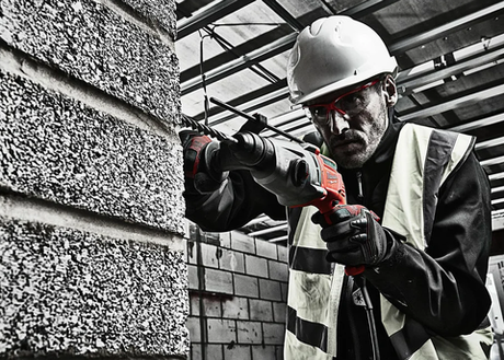 ХИТ! Перфоратор сетевой Milwaukee PH 26 T 800 Вт, хвостовик SDS-Plus в кейсе 4933464580