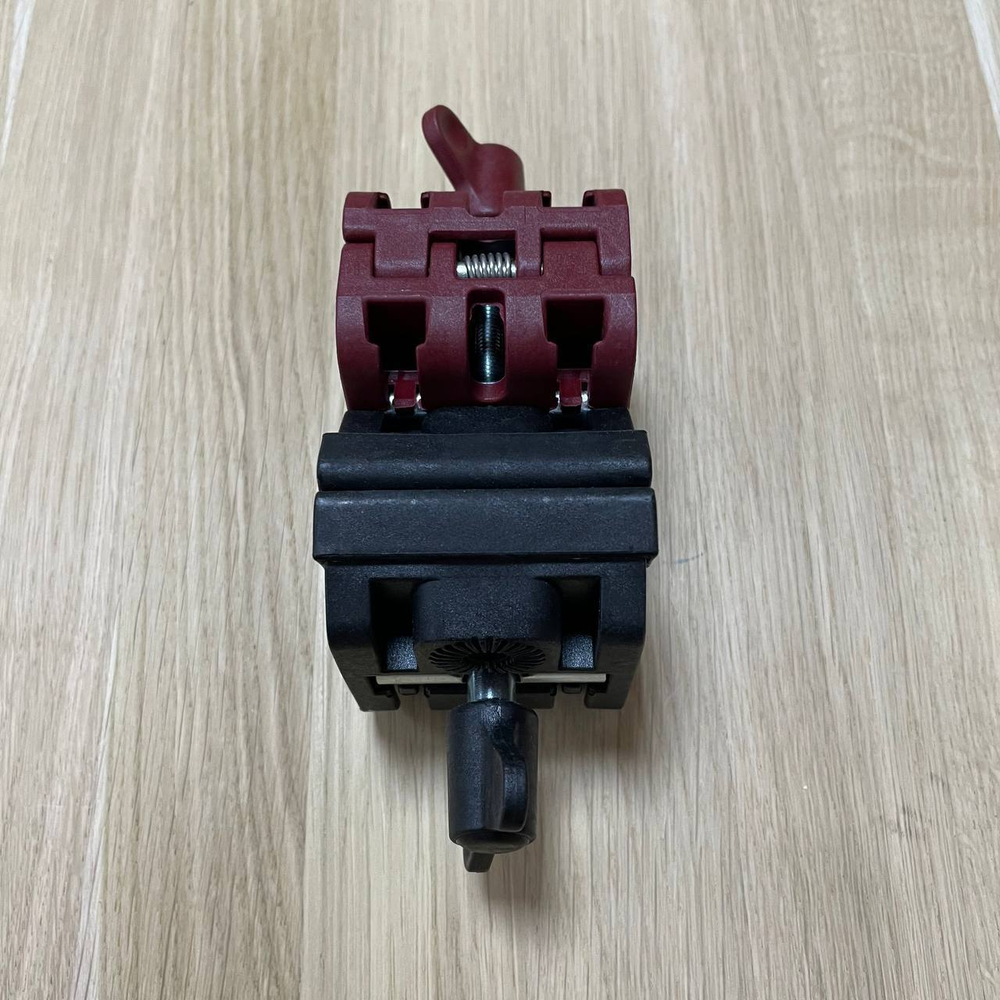 ХИТ! Зажим MultiClamp двойной поворотный (красный / черный) Piher 34055 М00012256