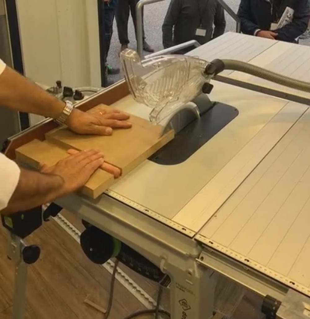 Монтажная дисковая пила 2,2 кВт диск 254 мм TKS 80 EBS FESTOOL 575781