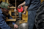 УДОБНЫЙ КОМПЛЕКТ ХИТ! В кейсе M18 FUEL Аккумуляторный высокомоментный ударный гайковерт ONEFHIWF1DS-121C плюс Аккумулятор HB 12.0 Ач и Быстрое зарядное устройство M12-18 FC MILWAUKEE 4933472072