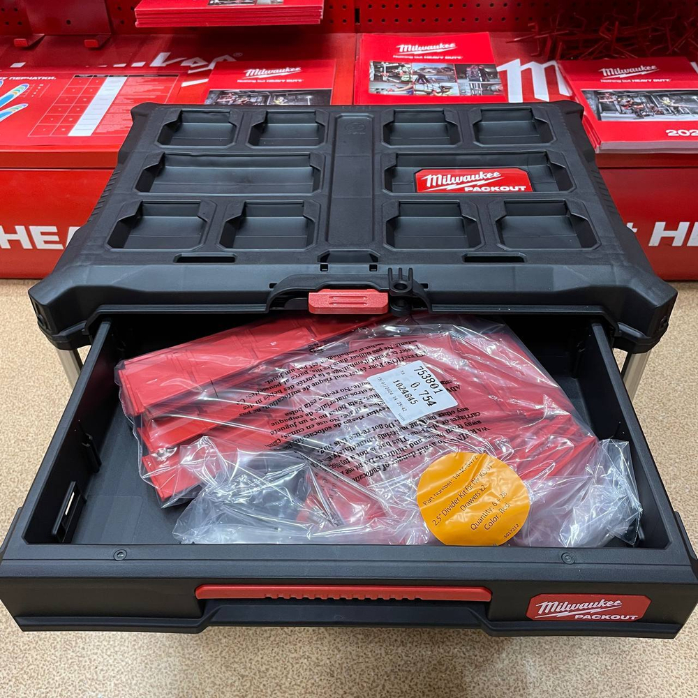 Новинка! Ящик с 4 - мя выдвижными отсеками PACKOUT DRAWER BOX Milwaukee 4932493189