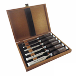 Подарочный комплект для столярных работ №2: Набор столярных стамесок плоских Narex Wood Line Profi 6 шт. 6, 10, 12, 16, 20, 26 мм в деревянном кейсе 853053 ПЛЮС Книга Практический курс столярного искусства автор М. Нетыкса М00011866 N097-2AM