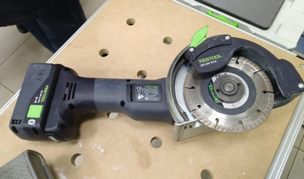 Аккумуляторная алмазная ручная отрезная система с УШМ FESTOOL DSC-AGC 18-125 FH EB-Basic 576829