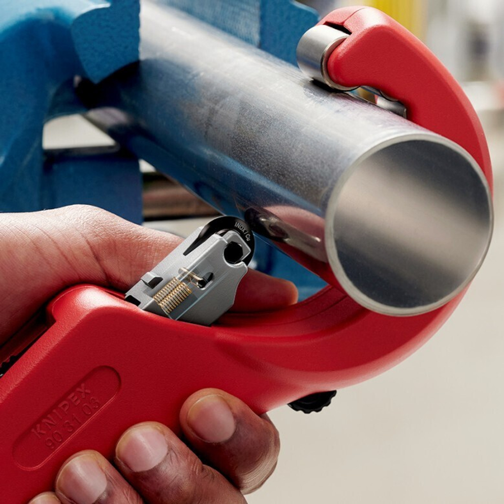Труборез для нержавеющей стали и цветных металлов TubiX XL Knipex 6 - 76 мм / толщина макс 2 мм, длина 260 мм KNIPEX KN-903103BK