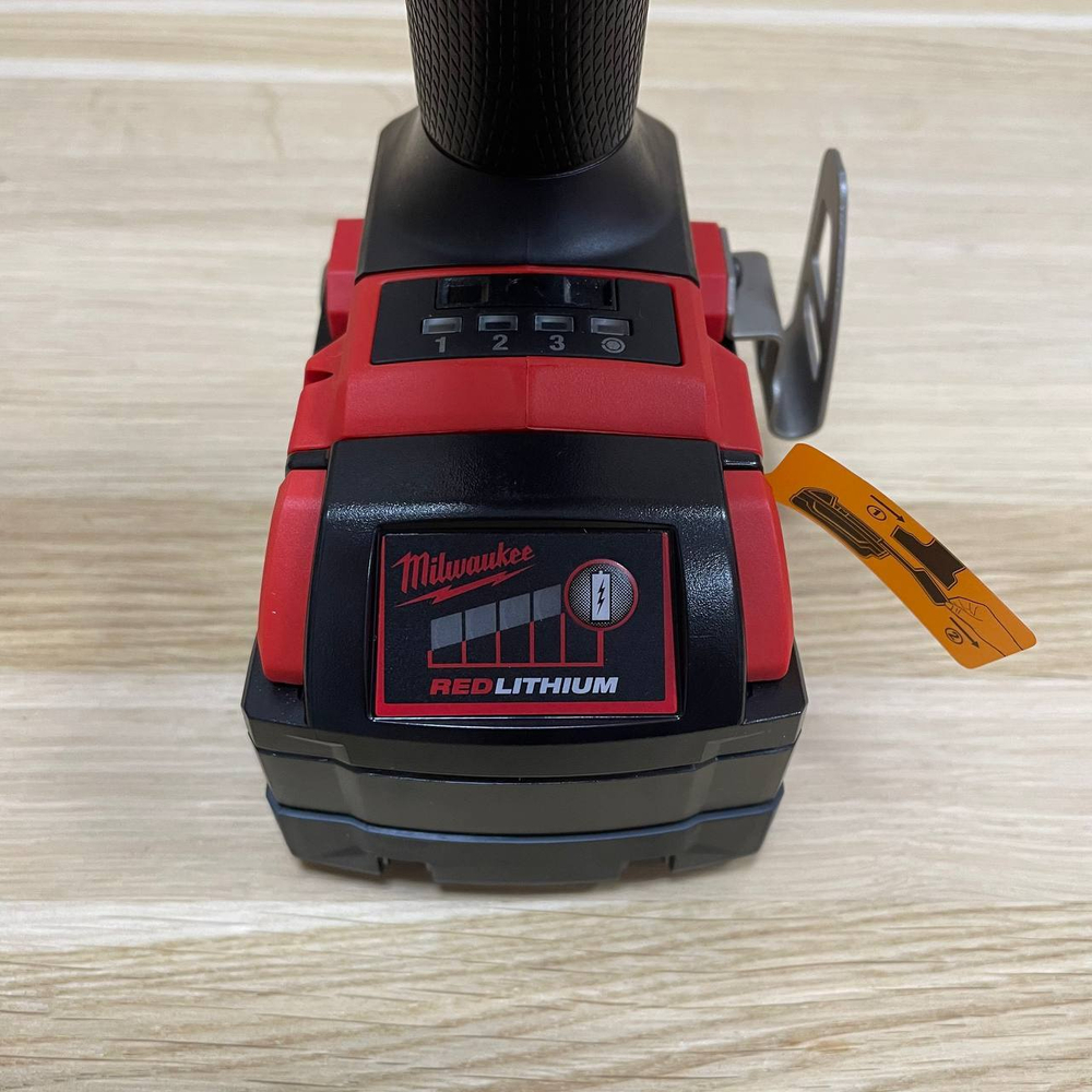 КОМПЛЕКТ! В кейсе M18 FUEL FMTIW2F12-502X: Аккумуляторный импульсный гайковерт FMTIW2F12-0 плюс 2 аккумулятора B5 5.0 А плюс зарядное устройство M12-18 FC MILWAUKEE 4933478450