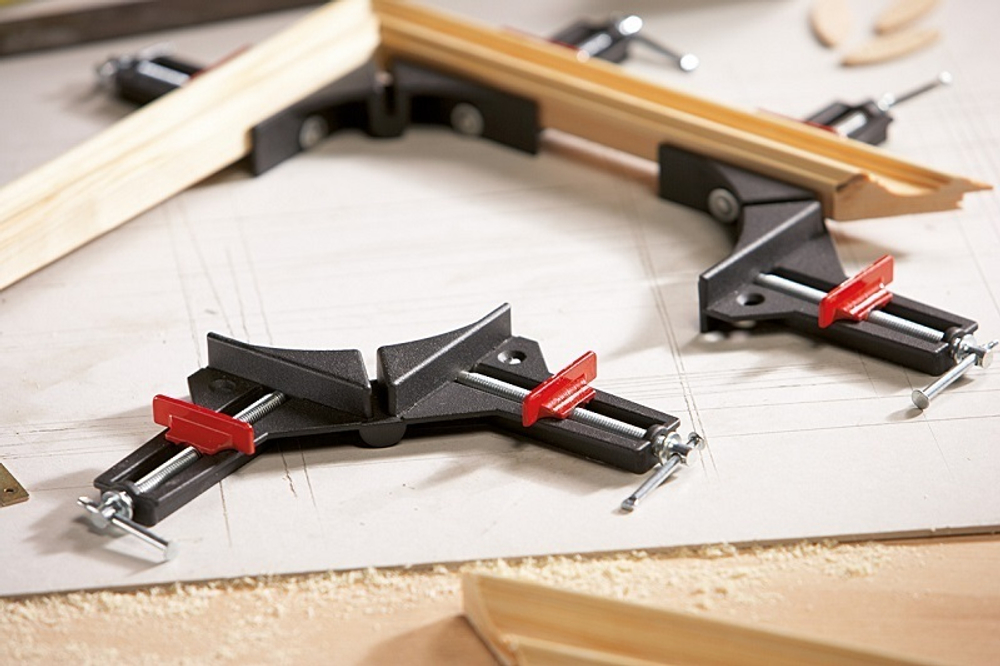 ХИТ! Угловой зажим WS для деревянных заготовок и багета до 73 на 20 мм BESSEY BE-WS1