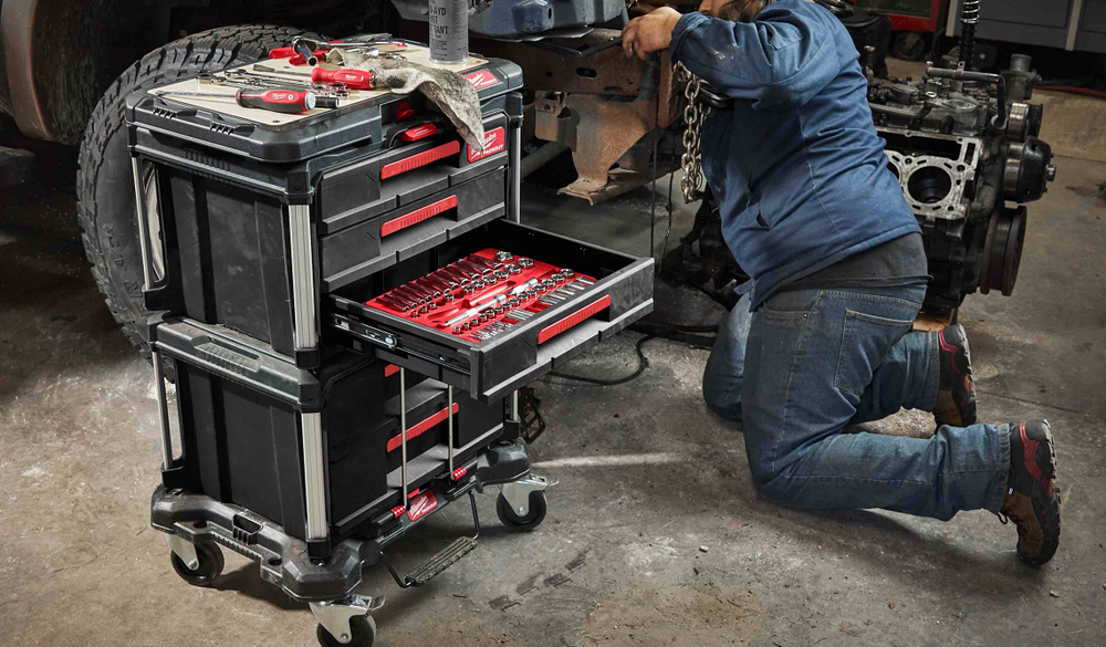 Новинка! Ящик с 3 - мя выдвижными отсеками 3 Drawer Tool Box PACKOUT Milwaukee 4932472130