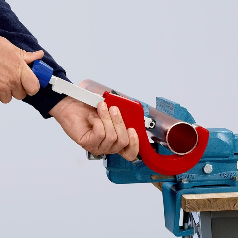 Труборез для нержавеющей стали и цветных металлов TubiX XL Knipex 6 - 76 мм / толщина макс 2 мм, длина 260 мм KNIPEX KN-903103BK