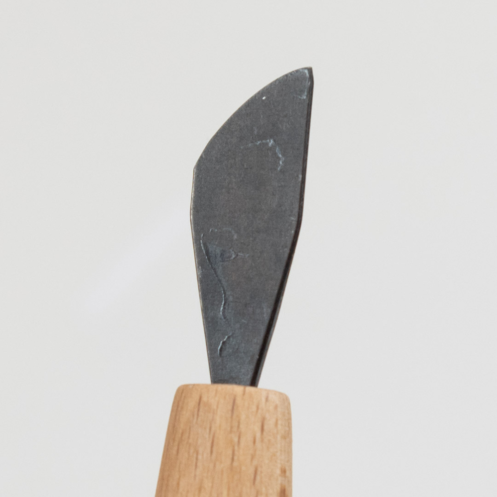 Новинка! Стамеска японская для резьбы по дереву Miki Tool Seigen N 14, косая скругленная РК, 12 мм М00019871