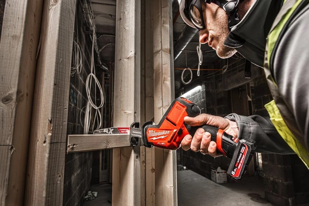 Аккумулятор M12 HB5 High Output Li-ion емкость 5 Ач MILWAUKEE 4932480165
