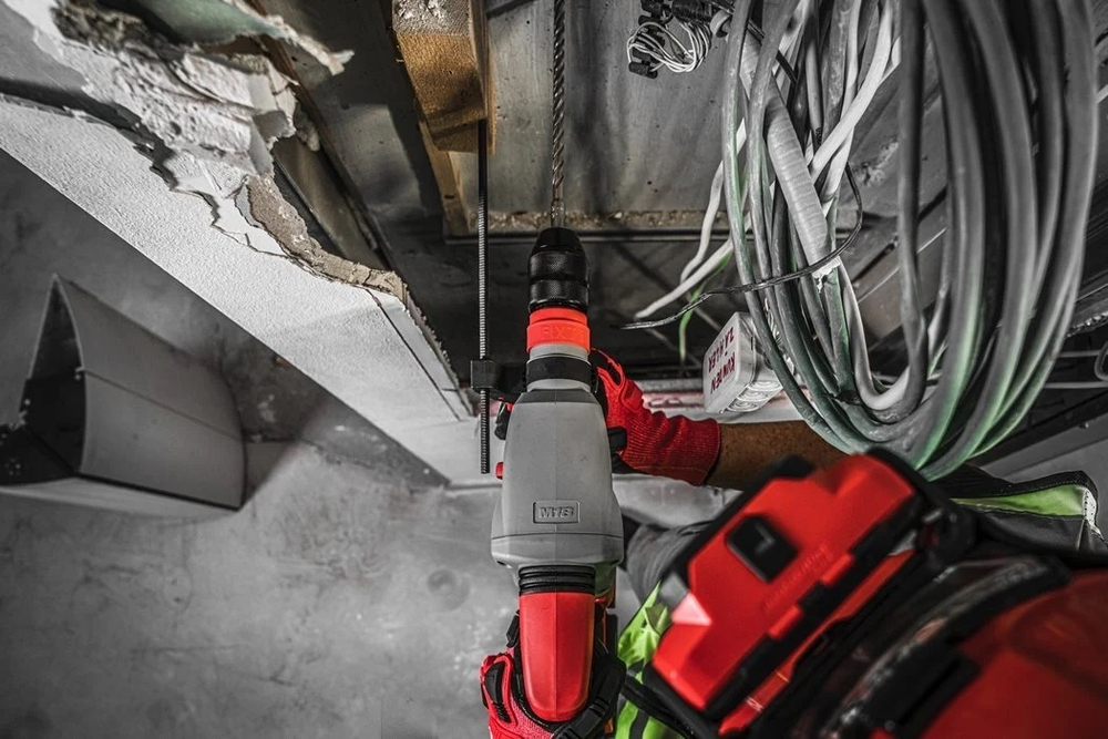 Легкий старт: Аккумуляторный перфоратор M18 BLHX-0X в кейсе Milwaukee 4933478891