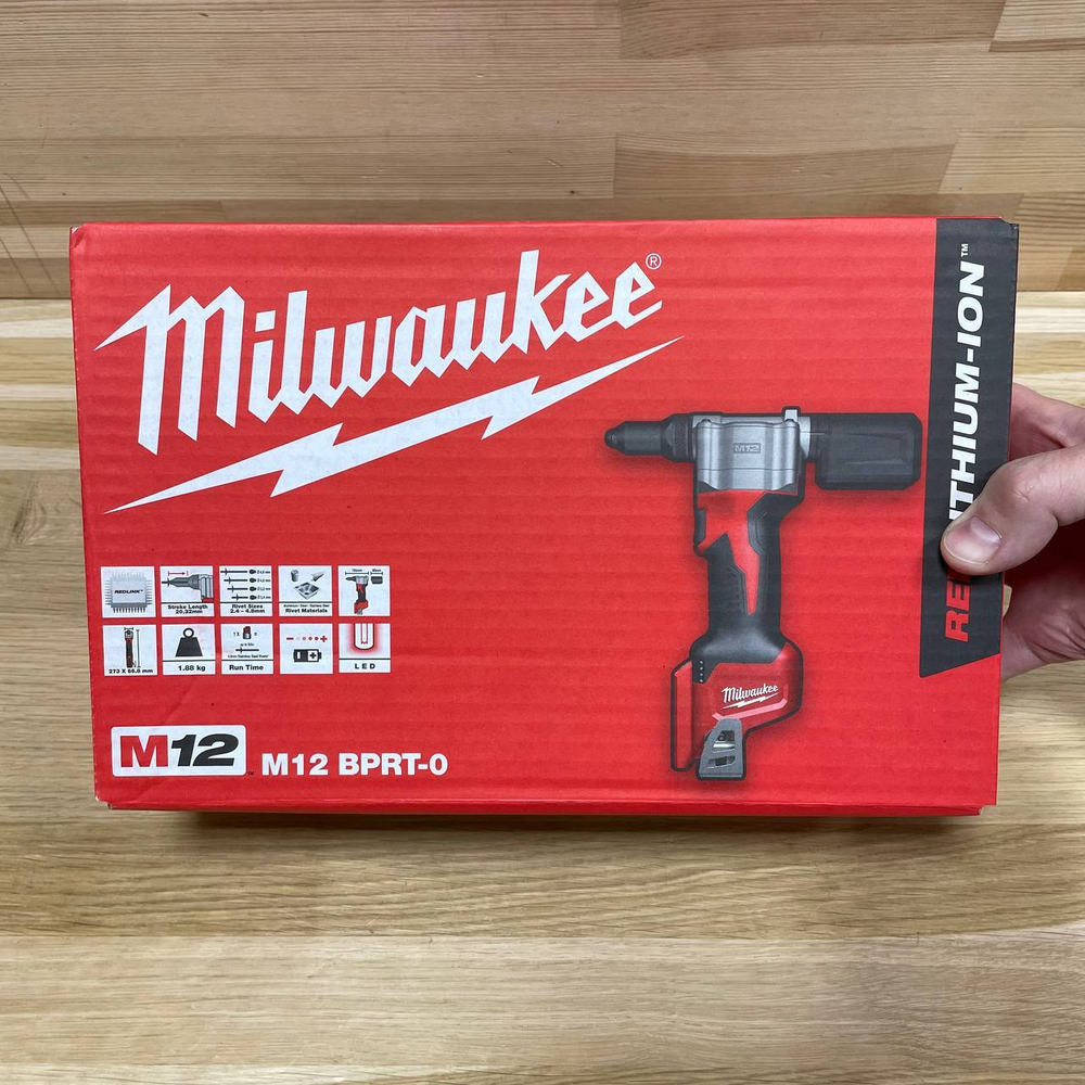 Легкий старт: Аккумуляторный заклепочник MILWAUKEE M12 BPRT-0 4933464404