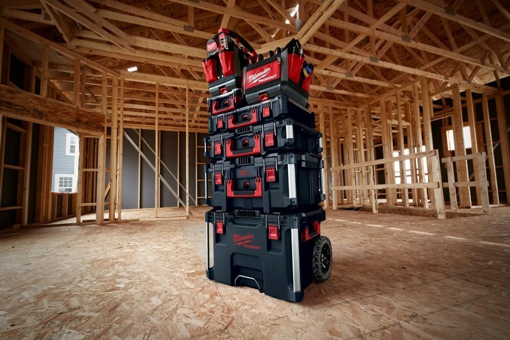 Кейс  / ящик малый Milwaukee PACKOUT 4932464080