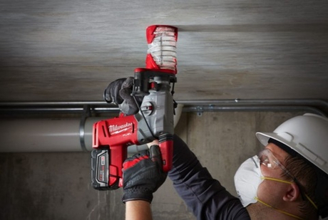 АКЦИЯ RED STRIKE -23% ХИТ! Универсальная система пылеудаления (насадка) на перфораторы (макс. длина бура 215 мм) SDS+ MILWAUKEE DUST TRAP SDS-PLUS 4932464916