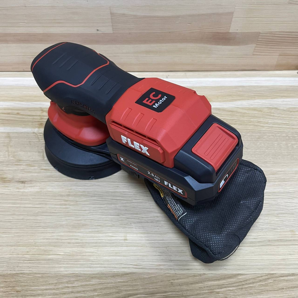 Новинка! Комплект ORE 2-125 18-EC/2.5 Set Аккумуляторная эксцентриковая шлифмашина ход 2 мм. диск 125 мм, ПЛЮС два Аккумулятора АР 18/2.5, Зарядное устройство СА 10.8/18.0 в кейсе FLEX 532083
