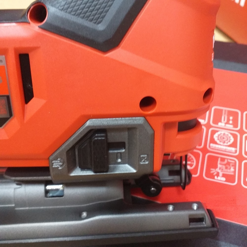 Легкий старт : Аккумуляторный лобзик M18 FUEL FJS-0X в кейсе Milwaukee 4933464726