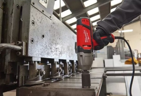Гайковерт ударный (сетевой) 725 Вт IPWE 400R MILWAUKEE 4933451524