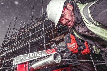 Легкий старт Аккумуляторная сабельная пила M18 FUEL FHZ-0X в кейсе MILWAUKEE 4933459887