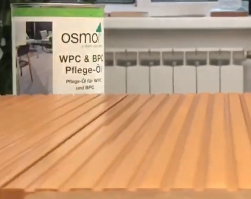 Масло для изделий из ДПК, БПК Osmo 030 Бесцветное шелковисто-матовое 1 л для ухода обновления изделий из древесно - полимерных и бамбук - полимерных композитных материалов WPC BPC Pflege-O для наружных работ Osmo 11500111