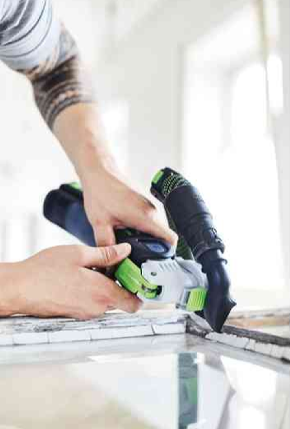 Многофункциональный аккумуляторный инструмент Festool VECTURO OSC 18 HPC 4,0 EI-Set с аккумулятором и зарядным устройством, оснасткой 576593