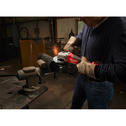 АКЦИЯ TOP-X -20! Легкий старт: Аккумуляторная углошлифовальная машина УШМ Milwaukee M18 FUEL FSAG125XB-0X в кейсе 4933478429