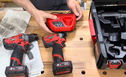 ВМЕСТЕ ВЫГОДНО 2026 ХИТ! Набор M12 FUEL FPP2A2-602X Аккумуляторные ударная дрель - шуруповерт FPD2-0, импульсный винтоверт FID2-0, 2 шт Аккумулятора M12 B6 6.0 Ач, Зарядное устройство C12 C в кейсе MILWAUKEE 4933480588