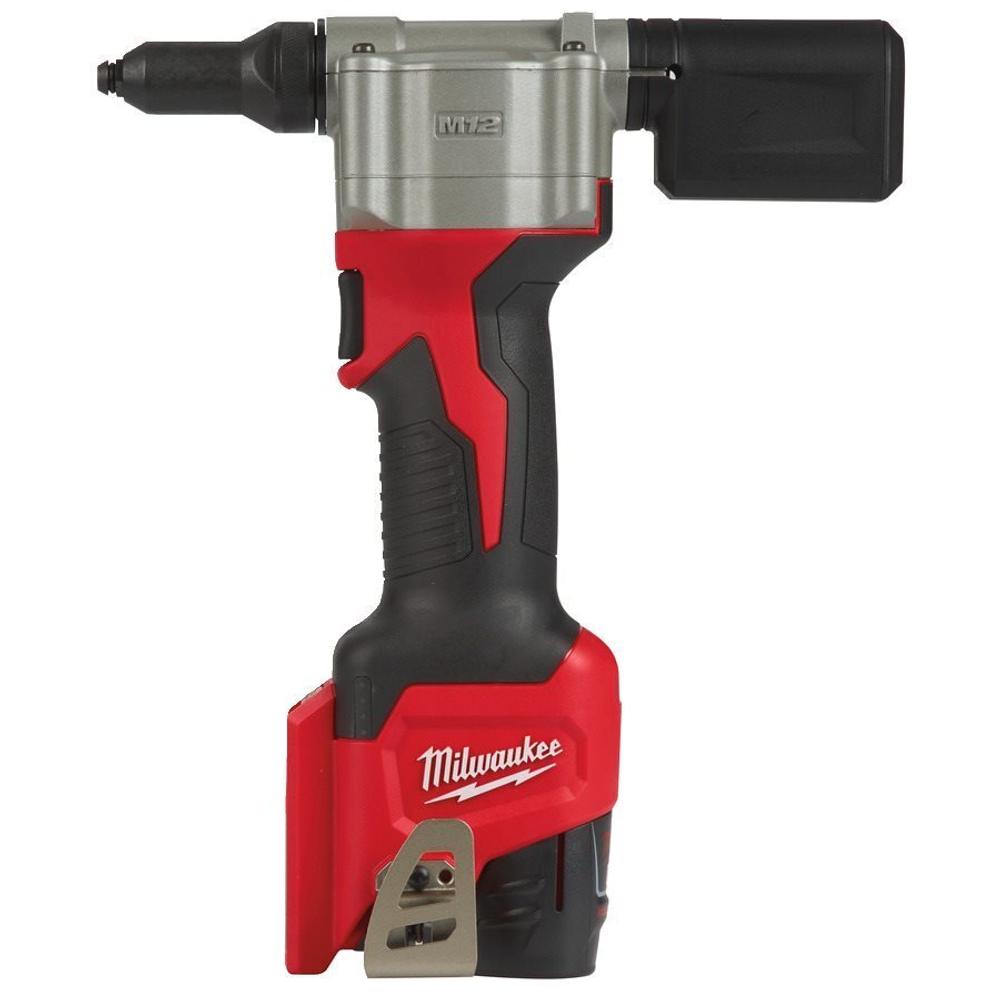 Легкий старт: Аккумуляторный заклепочник MILWAUKEE M12 BPRT-0 4933464404