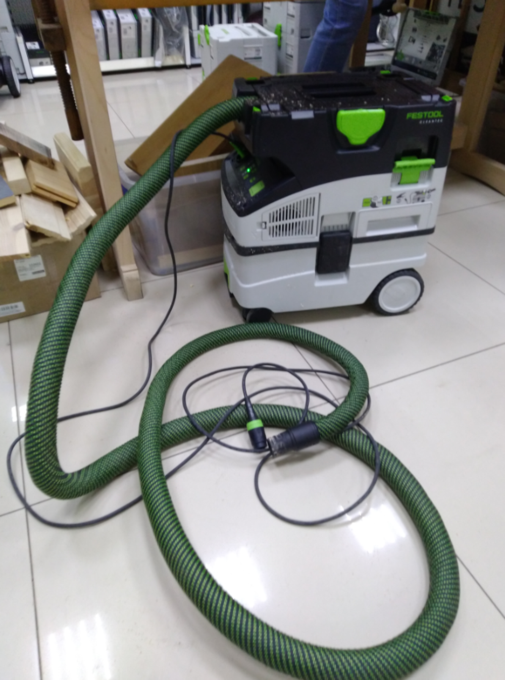 СКИДКИ ХИТ! Пылеудаляющий аппарат FESTOOL CTL MIDI I CLEANTEC (гладкий антист. шланг CT 27/32 x 3,5 м Bluetooth) 574832