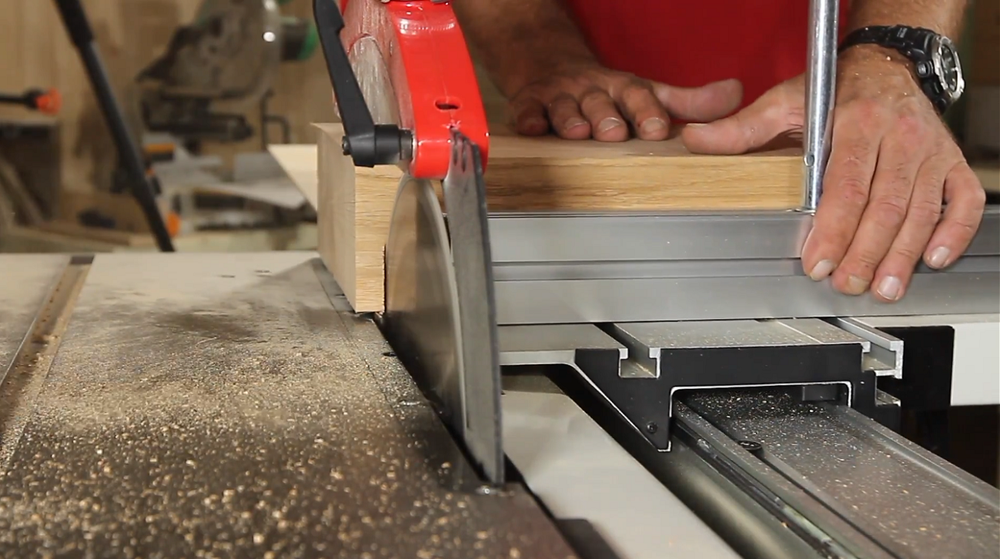 АКЦИЯ ЧЕРНАЯ ПЯТНИЦА! Форматно-раскроечный станок профессиональный JET JTSS-1600-M 2,5 кВт 220В, каретка 1600 мм, диск пильный 315/30 мм, для раскроя больших листовых материалов 10000044M