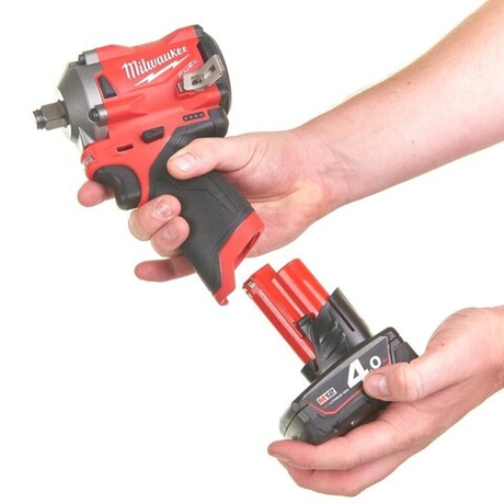 Легкий старт: Аккумуляторный импульсный гайковерт MILWAUKEE M12 FUEL FIWF12-0 4933464615