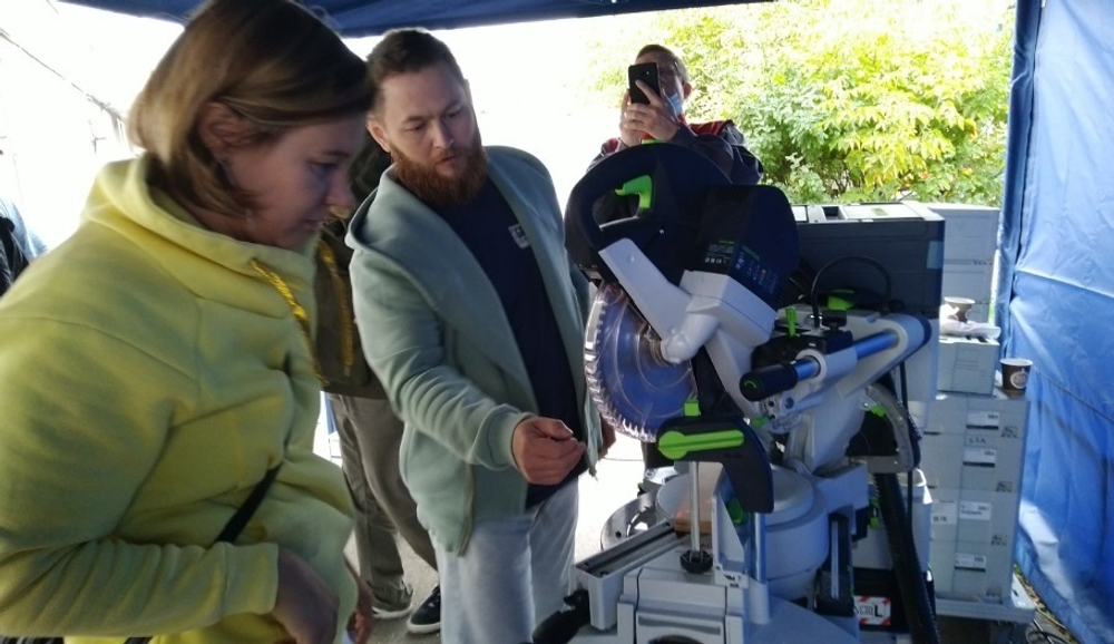ХИТ! Торцовочная пила с протяжкой FESTOOL KS 120 REB KAPEX 575302