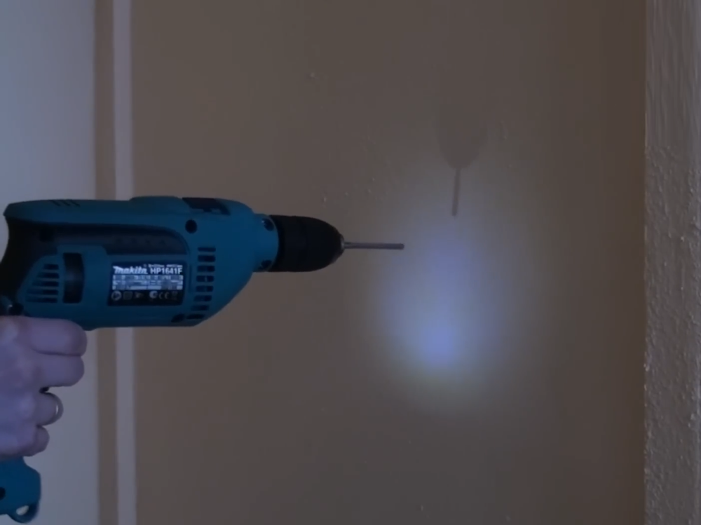 Новинка! Дрель ударная сетевая Makita HP 1641 FK 0,68 кВт 220 В, Двухрежимная, D сверления бетон 16 мм, дерево 30 мм, металл 13 мм HP1641FK