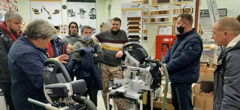 Торцовочная пила с протяжкой FESTOOL KAPEX KS 120 REB-Set-MFT с Многофункциональным столом MFT 576663