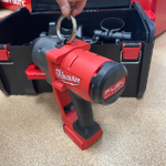 УДОБНЫЙ КОМПЛЕКТ! M18 FUEL ONEFHIWF1-802X Высокомоментный импульсный гайковерт ONEFHIWF1-0 с фиксацией фрикционным кольцом ПЛЮС ДВА Аккумулятора M18 FB8 8.0 Ач FORGE и Быстрое зарядное устройство M12-18 FC, в кейсе Milwaukee 4933499254