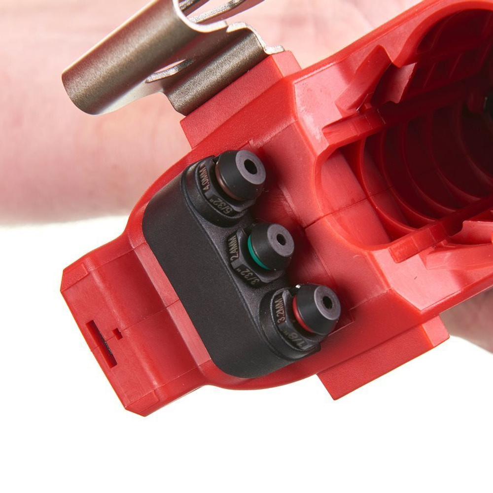Легкий старт: Аккумуляторный заклепочник MILWAUKEE M12 BPRT-0 4933464404