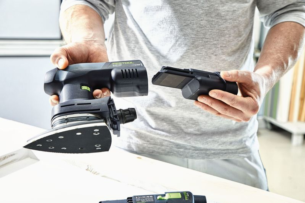 Аккумуляторная дельтавидная шлифовальная машинка FESTOOL DTSC 400 3,1 I-Plus с 2 аккумуляторами BP 18 Li 3,1 ERGO-I и быстрозарядным устройством TCL 6 систейнер SYS3 M 187 576365