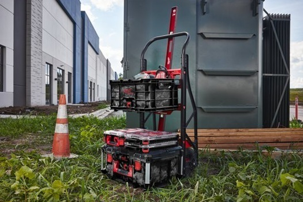ХИТ! Тележка на двух колесах MILWAUKEE Packout 2 Wheeled Cart  грузоподъемность 180 кг 4932472131
