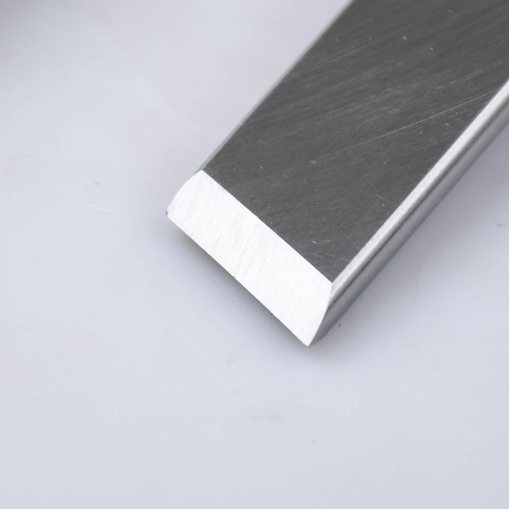 Новинка! Резец токарный мейсель Crown HSS Rolled Edge Skew 32 мм, рукоять 354 мм М00021623