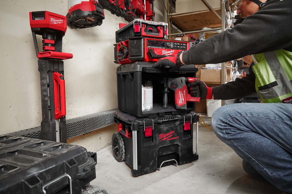 Новинка! Ящик большой XL с фронтальной крышкой Cabinet PACKOUT Milwaukee 4932480623